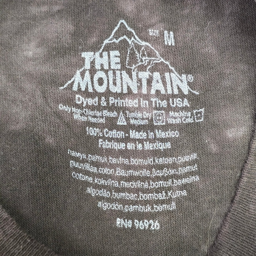 The Mountain Skunk Graphic T-Shirt Mens Medium Black Tie Dye Animal Nature Tee - Picture 5 of 8